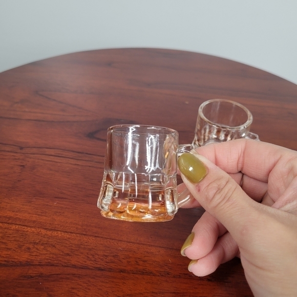 Set 2 Vintage Federal Glass MINI BEER MUG SHOT GLASS Amber Bottom MCM 1950s - Picture 11 of 16